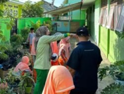 Ciptakan Lingkungan Bersih, MIN Tanjungpinang Gelar Gotong Royong