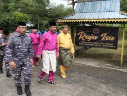 Mengenang Tonggak Awal Pemerintahan Batam, Muhammad Rudi Ziarah ke Makam Zuriat Nong Isa