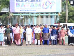 Meriahkan HJB ke-196, Pegawai di Batam Gunakan Pakaian Melayu