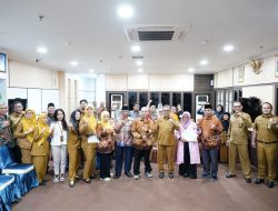 22 PNS Pemko Batam Terima SK Pensiun