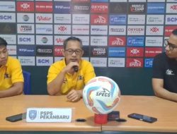 Gagal Promosi ke Liga 1, Pelatih PSPS Pekanbaru Minta Maaf
