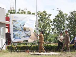 Reklame Tak Berizin di Batam Akhirnya Ditertibkan