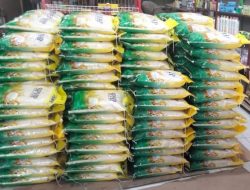 Stok 1.100 Ton, Beras SPHP di Tanjungpinang Cukup Hingga Lebaran
