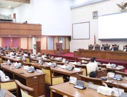 Hak Guru Jadi Sorotan Dalam Rapat Paripurna DPRD Batam