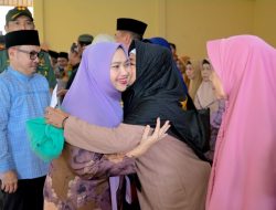 Safari Ramadan Perdana di Kecamatan Bengkalis, Bupati Kasmarni Salurkan Bantuan dan Santunan