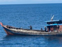 Hendak Selundupkan Pasir Timah ke Malaysia, KM Doa Restu Ibu Jaya Ditangkap di Perairan Lingga