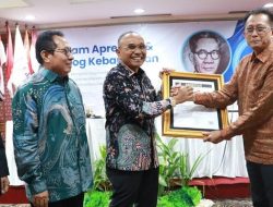 Tokoh Peduli Media, Apresiasi untuk Anton Saragih