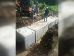 Annisa Respon Cepat, Instruksikan Dinas PUPR Perbaiki Jalan
