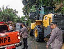 Hujan Deras Picu Longsor, Akses Pekanbaru-Kuansing Sempat Lumpuh