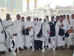Jemaah Haji Riau Diminta Tak Lepas Kartu Nusuk Saat di Tanah Suci
