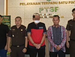 Gerogoti Dana Desa Hampir Rp1 Miliar, Kades Kesesi Jadi Tahanan Kejari Pekalongan