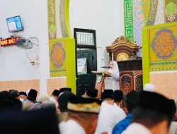 Rayakan Iduladha di Muara Basung, Kasmarni Ajak Warga Saling Peduli dan Saling Menguatkan