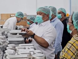Wagub Kepri Tinjau Dapur MBG di Batam, Pastikan Program Berjalan Lancar