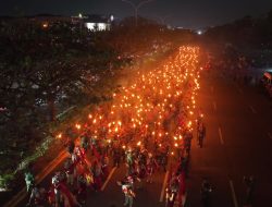 Pawai Obor dan Taptu Meriahkan HUT RI ke-80 di Kota Batam