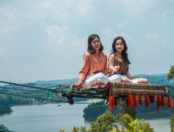 YELLO Hotel Harbour Bay Batam Hadirkan Pengalaman Menginap Plus Petualangan Alam di Puncak Beliung