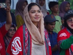 Bupati Annisa Berkomitmen Naikkan Dukungan APBD untuk Pawai Kemerdekaan RI Koto Agung Menjadi Rp50 Juta