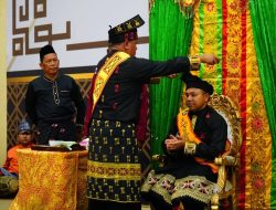 LAN Kuansing Anugerahkan Gelar Adat kepada Gubernur Riau