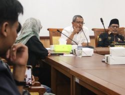 Ketua DPRD Batam Dengarkan Aspirasi HMI soal Sampah, Air Bersih dan Pajak