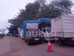 Kendaraan ODOL Masih Penuhi Pelabuhan Roro Telaga Punggur