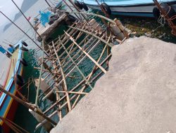 Warga Pahawang Keluhkan Jalan dan Dermaga Tak Terurus