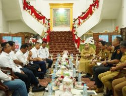 Bupati Bengkalis Kasmarni Terima Audiensi PLN Bahas Peningkatan Layanan Kelistrikan