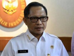 Mendagri Tito Minta Kepala Daerah Tunda Acara Seremonial dan Flexing Kemewahan
