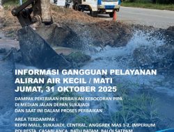 ABH Informasikan Perbaikan Kebocoran Pipa Median Jalan Depan Perumahan Sukajadi