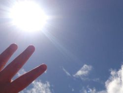 Langit Mendung Tapi Panas Menyengat, Ternyata Suhu Batam Capai 34 Derajat