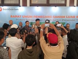 Bank Jatim Resmi Jadi Pemegang Saham Pengendali Bank Banten