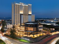 Grand Mercure Batam Centre Gelar Viva La Vida Countdown Sambut Tahun Baru