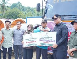 Dharmasraya Peduli Salurkan Bantuan 2,5 Ton Beras dan Rp100 Juta ke Tanah Datar