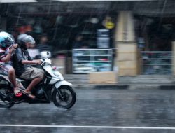 Hujan Ringan hingga Lebat Berpeluang Guyur Riau Hari Ini