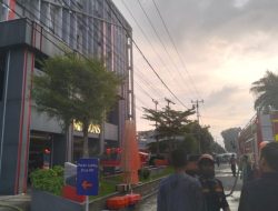 Satu Orang Tewas Akibat Kebakaran di Hotel New Hollywood Pekanbaru