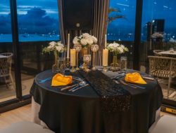 Rayakan Valentine dengan Makan Malam Romantis di Ketinggian Yello Hotel Harbour Bay Batam