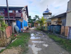 Jalan Sentosa Rusak Parah dan Berlubang, Warga Soroti Pembiaran oleh PUPR dan Pemda Simeulue