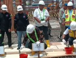 Wako Alfin Letakkan Batu Pertama Pembangunan Pasar Sungai Penuh