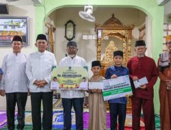 Safari Ramadan di Masjid Ar-Rahim Tanjungpinang, Gubernur Kepri Serahkan Bantuan Rp500 Juta