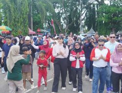 Wajah Baru Pulau Punjung: Ribuan Warga Nikmati Minggu Sehat Bersama Bupati Annisa di CFD Perdana
