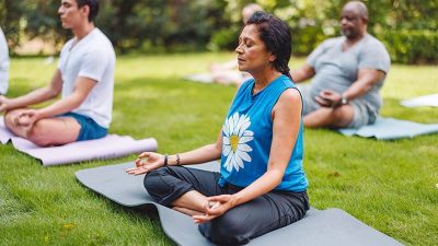 7 Manfaat Yoga untuk Kesehatan Tubuh dan Mental yang Perlu Anda Ketahui