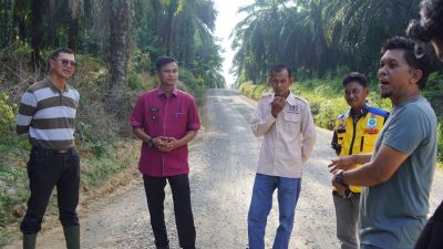 Kolaborasi Pemkab Dharmasraya dan CSR PT Bina Perluas Pembangunan Jalan Timpeh hingga 1,5 Kilometer