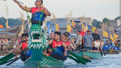 Lomba Perahu Naga Jadi Daya Tarik Tradisi Budaya Bahari di Tanjungpinang