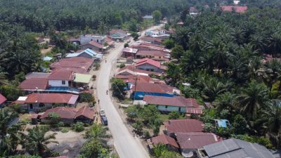 Puluhan Tahun Rusak, Jalan Strategis di Labuhanbatu Akhirnya Diperbaiki dan Diperlebar Bobby Nasution