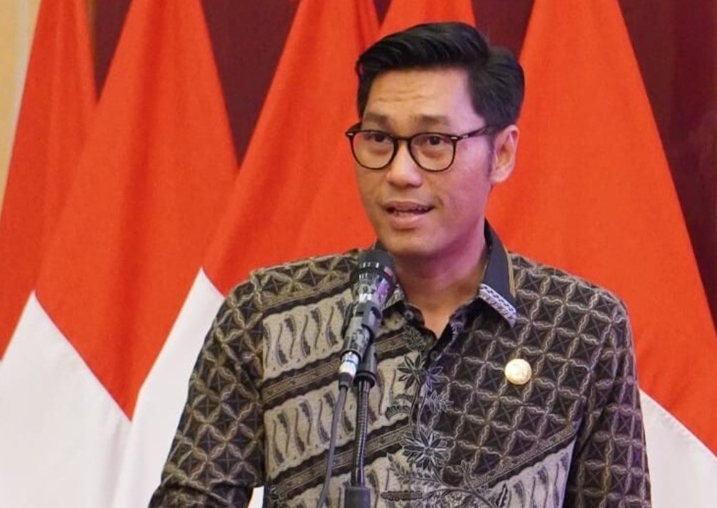 Kepala OJK Kepri, Sinar Danandjaya. (Ist)