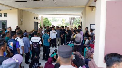 Temui Nelayan di Pulau Buru, Bupati Karimun Tegaskan Belum Ada Izin Pengelolaan Sedimen Pasir Laut